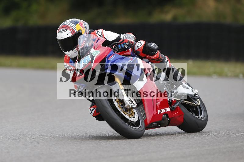 /30 23.06.2025 Get Faster Caremotion ADR/Rider Academy gruen/16